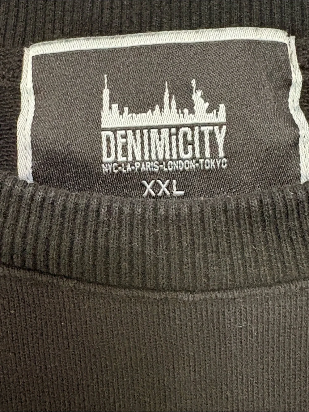 Denimicity Black Graphic Crewneck Sweatshirt XXL - Hockey Mask & Roses